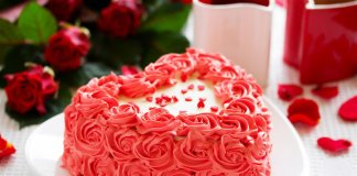bánh kem sinh nhật hoa hồng